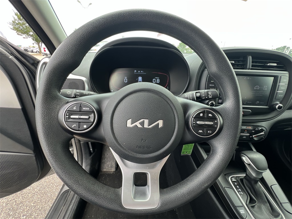 2023 Kia Soul LX photo 9