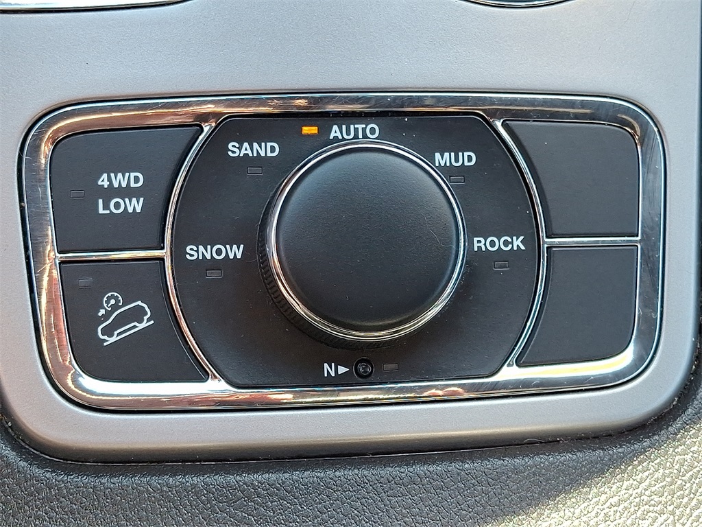 2021 Jeep Grand Cherokee Limited photo 22