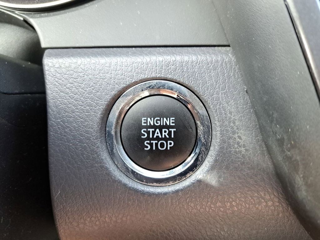 2022 Toyota Camry XSE photo 29