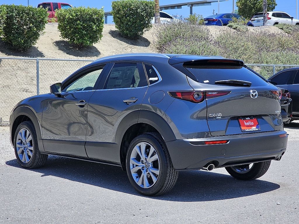 2025 Mazda CX-30 2.5 S Preferred photo 17
