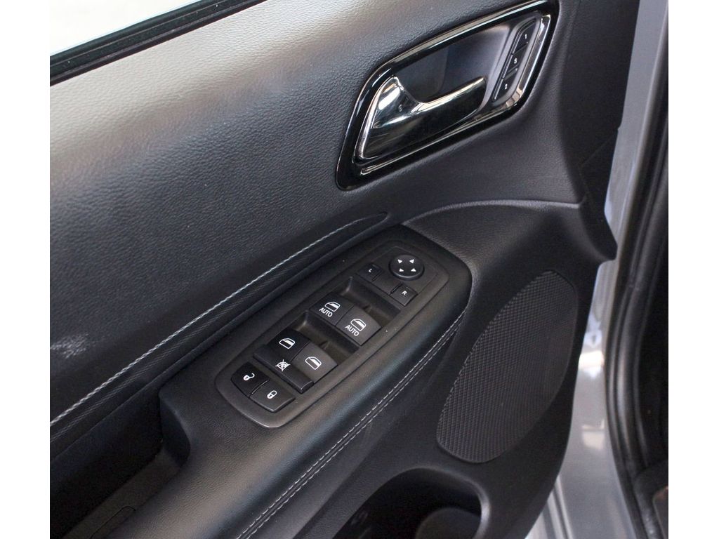 2022 Dodge Durango GT Plus photo 2