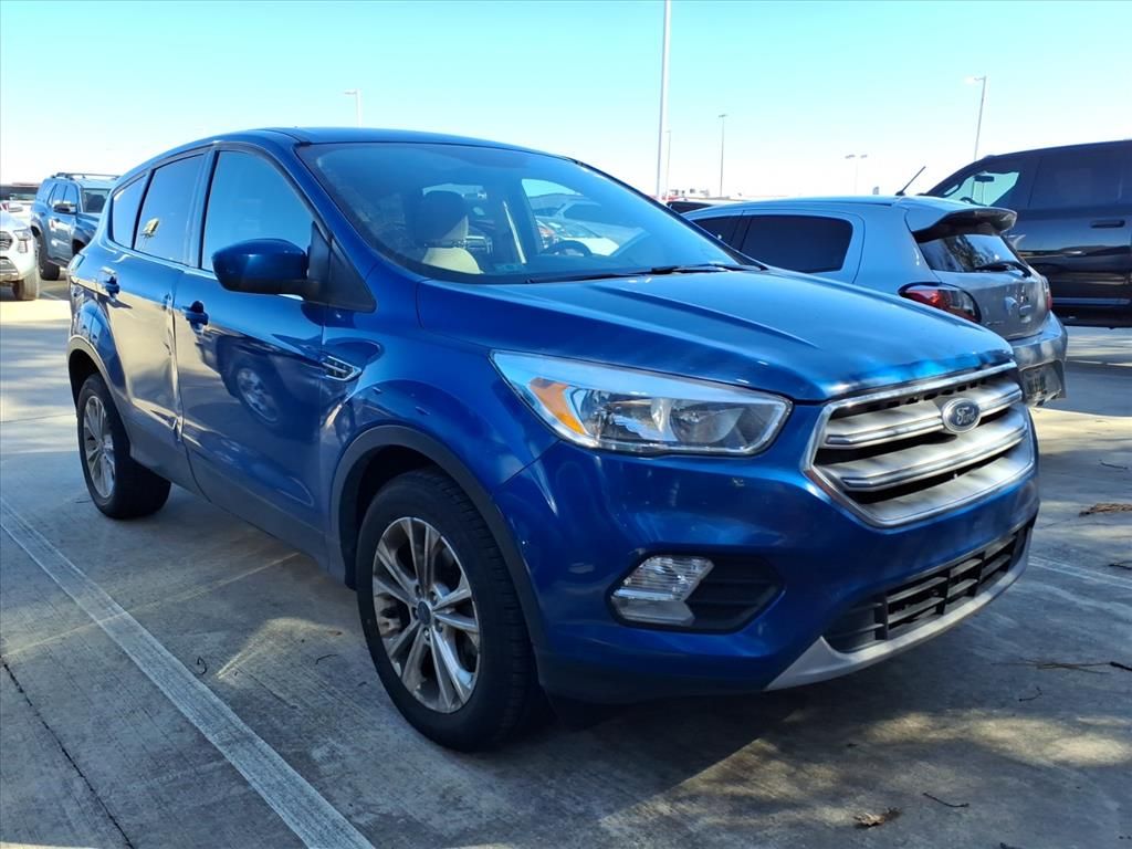 2017 Ford Escape SE's photo