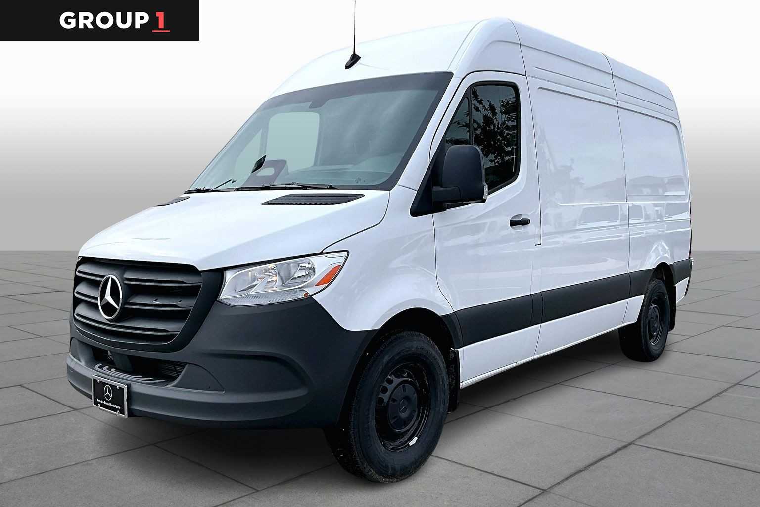 2025 Mercedes-Benz Sprinter Cargo Van Base's photo