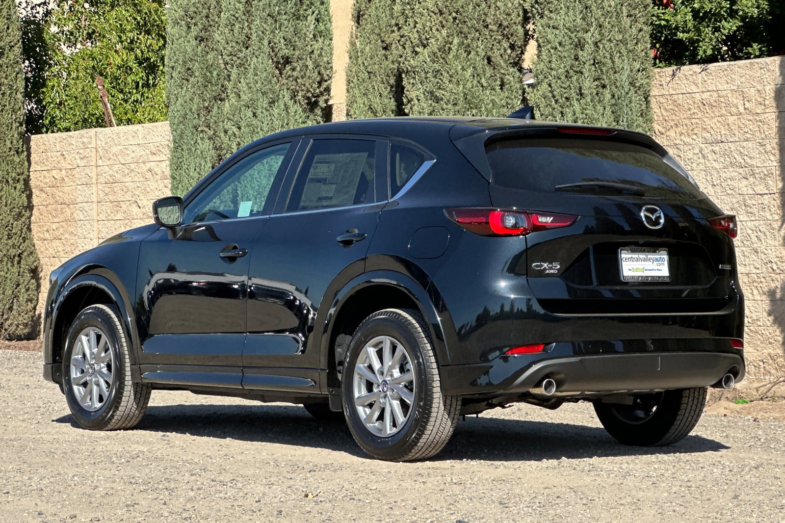 2025 Mazda CX-5 2.5 S Preferred photo 4