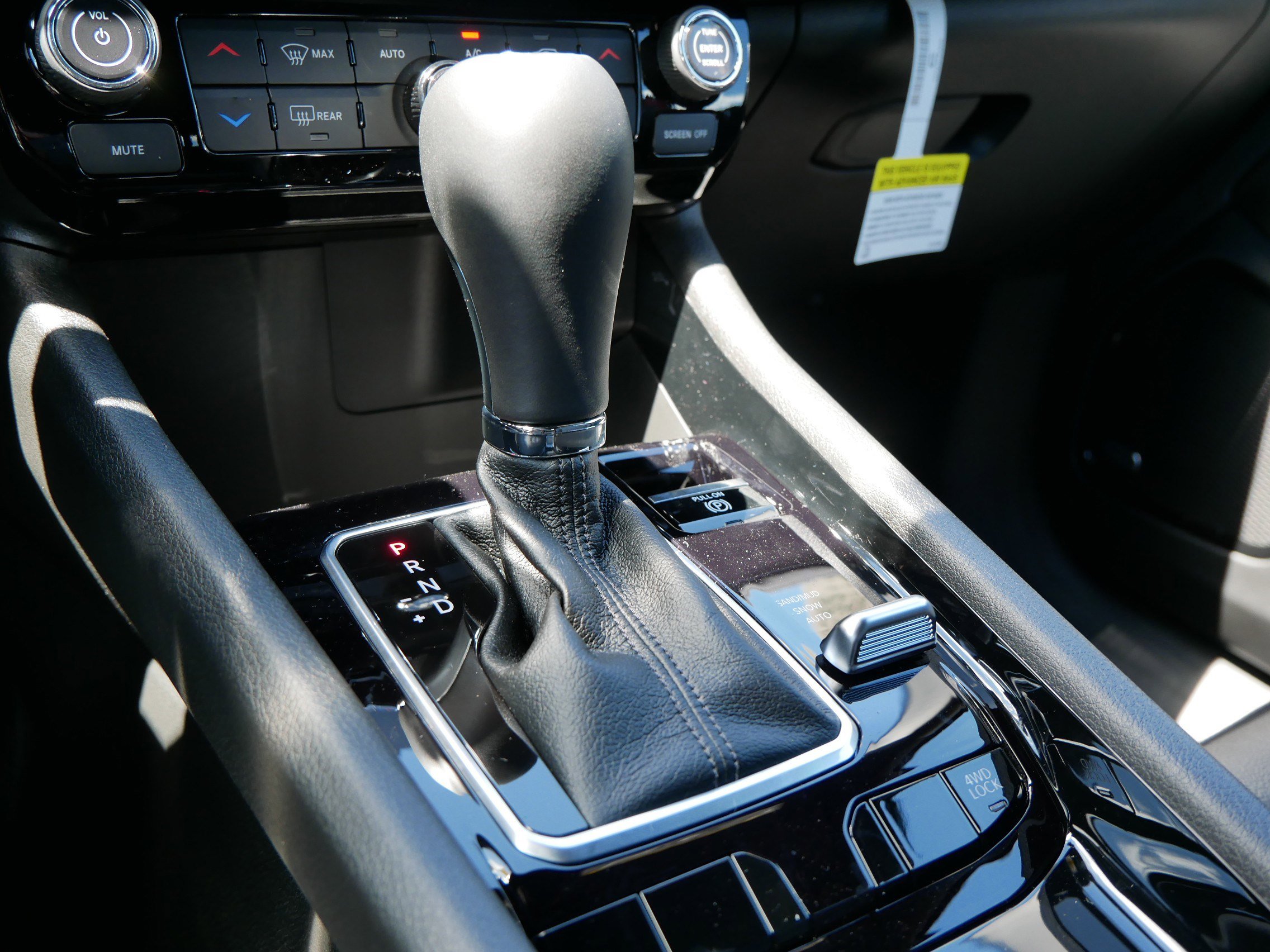 2025 Jeep Compass Limited photo 16