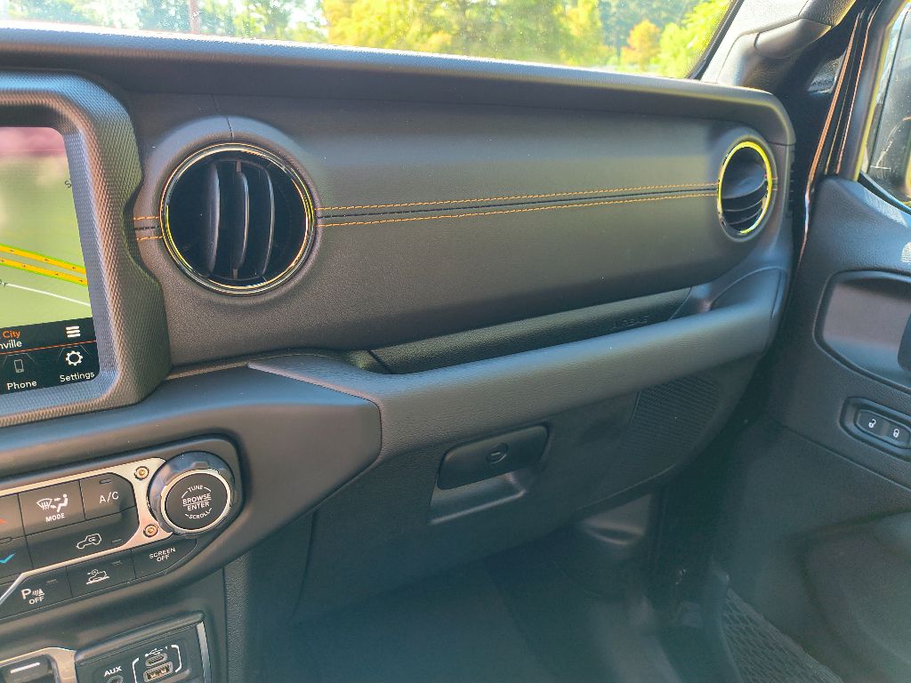 2023 Jeep Wrangler High Altitude photo 21