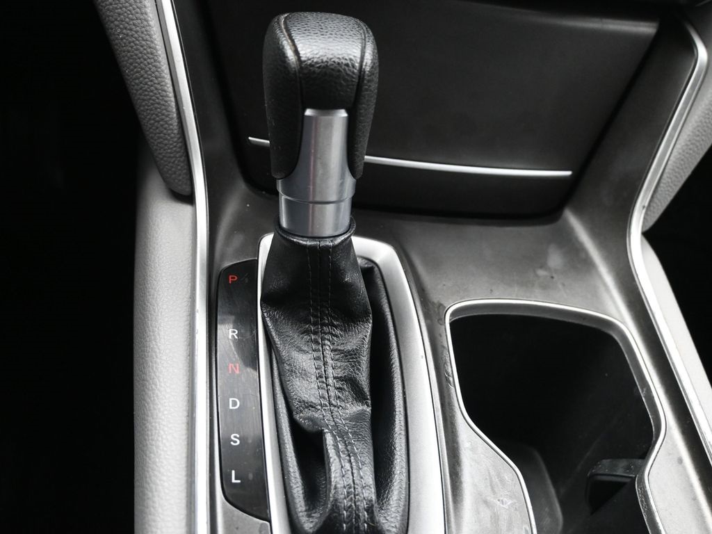 2020 Honda Accord LX photo 11