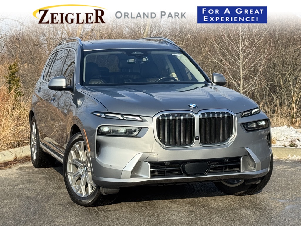 2024 BMW X7 40i's photo