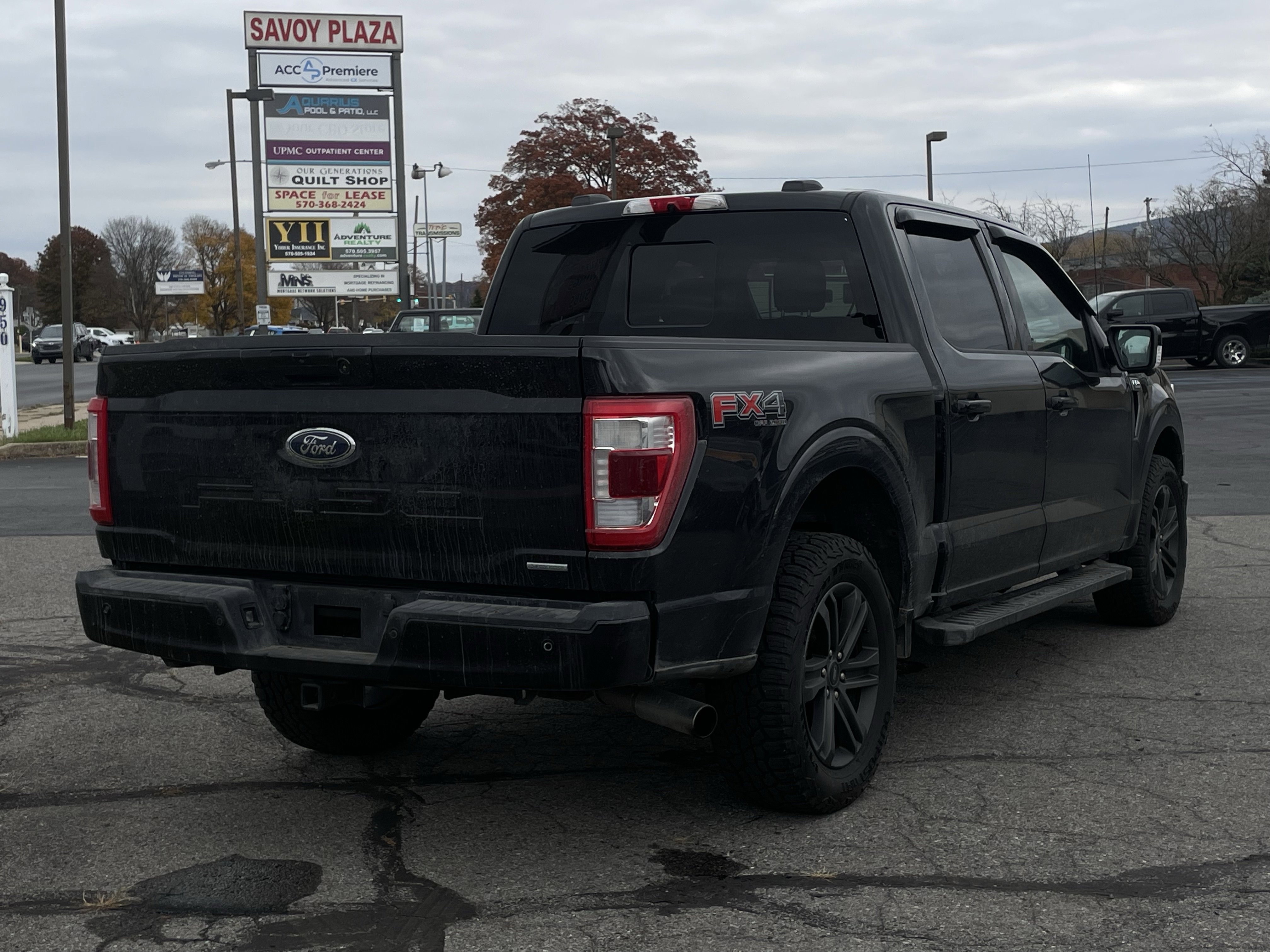 2021 Ford F-150 Lariat photo 2