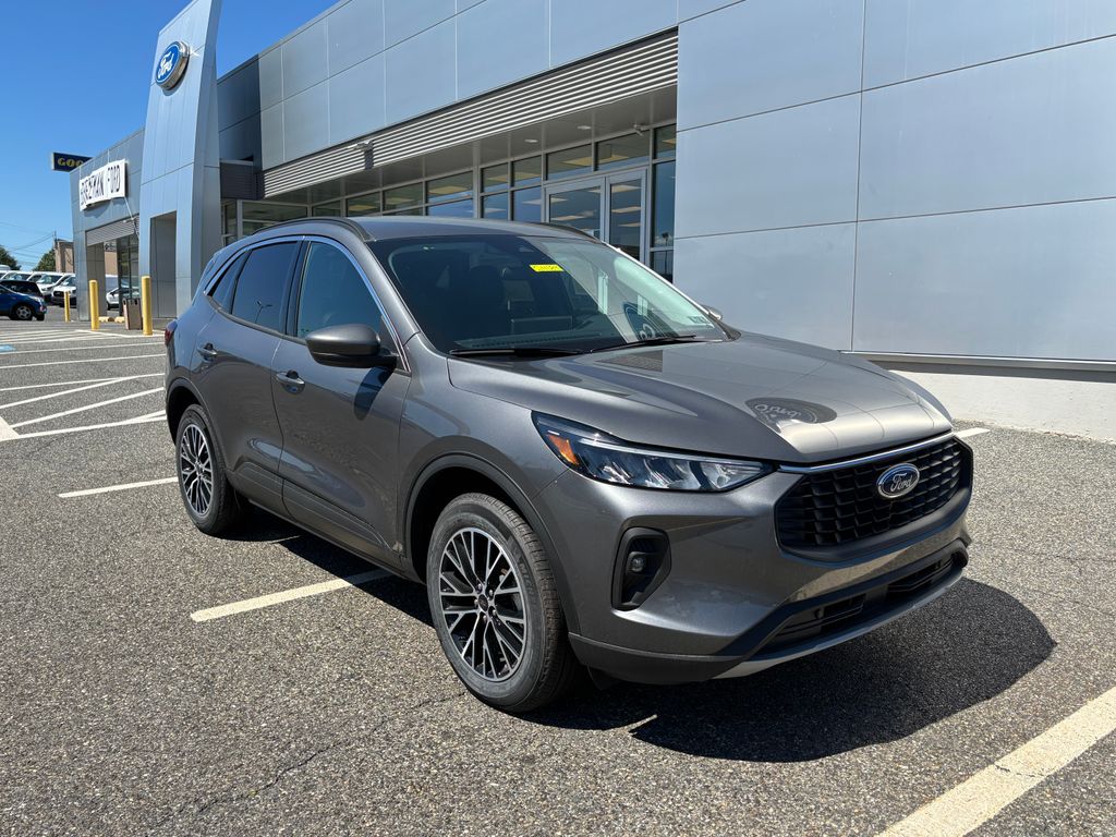 2024 Ford Escape Plug-In Hybrid Base photo 2