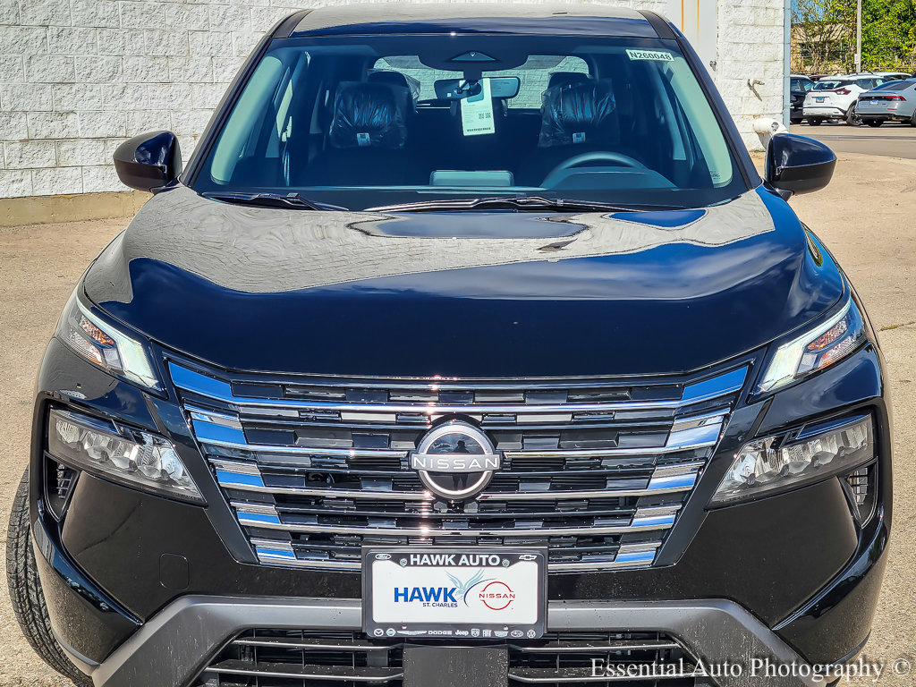 2026 Nissan Rogue SV photo 2