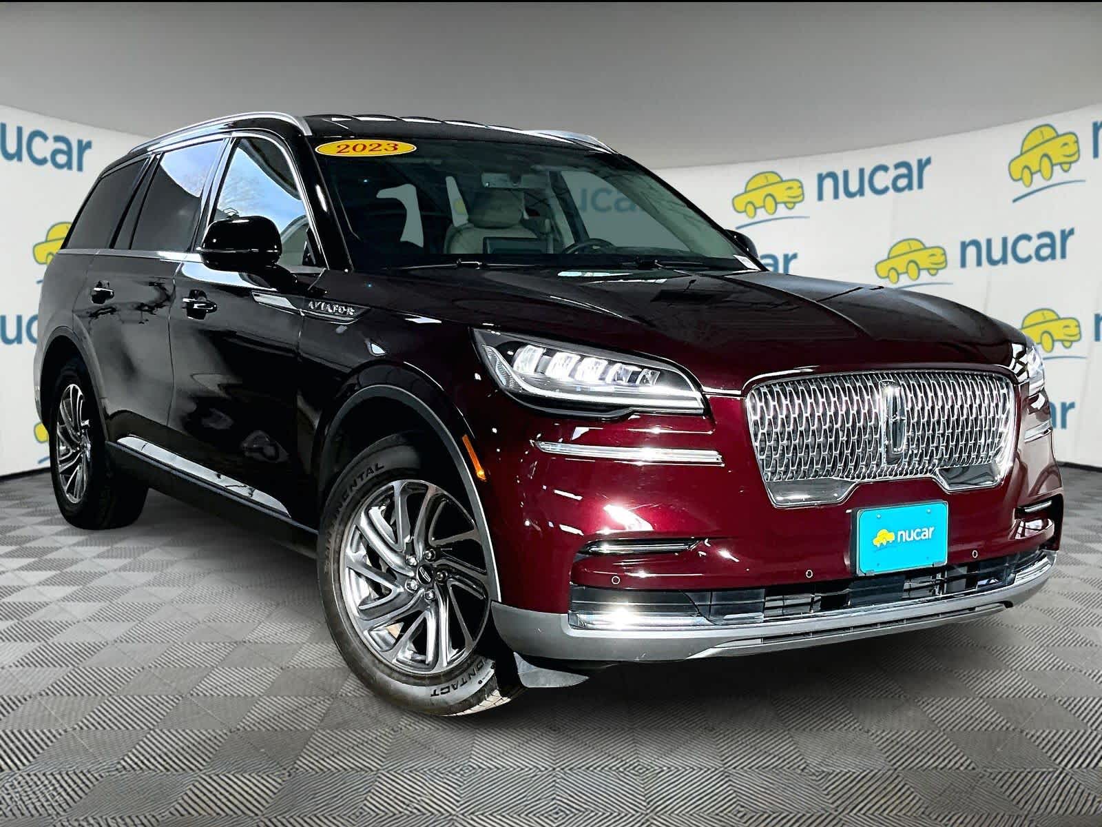 2023 Lincoln Aviator Base's photo
