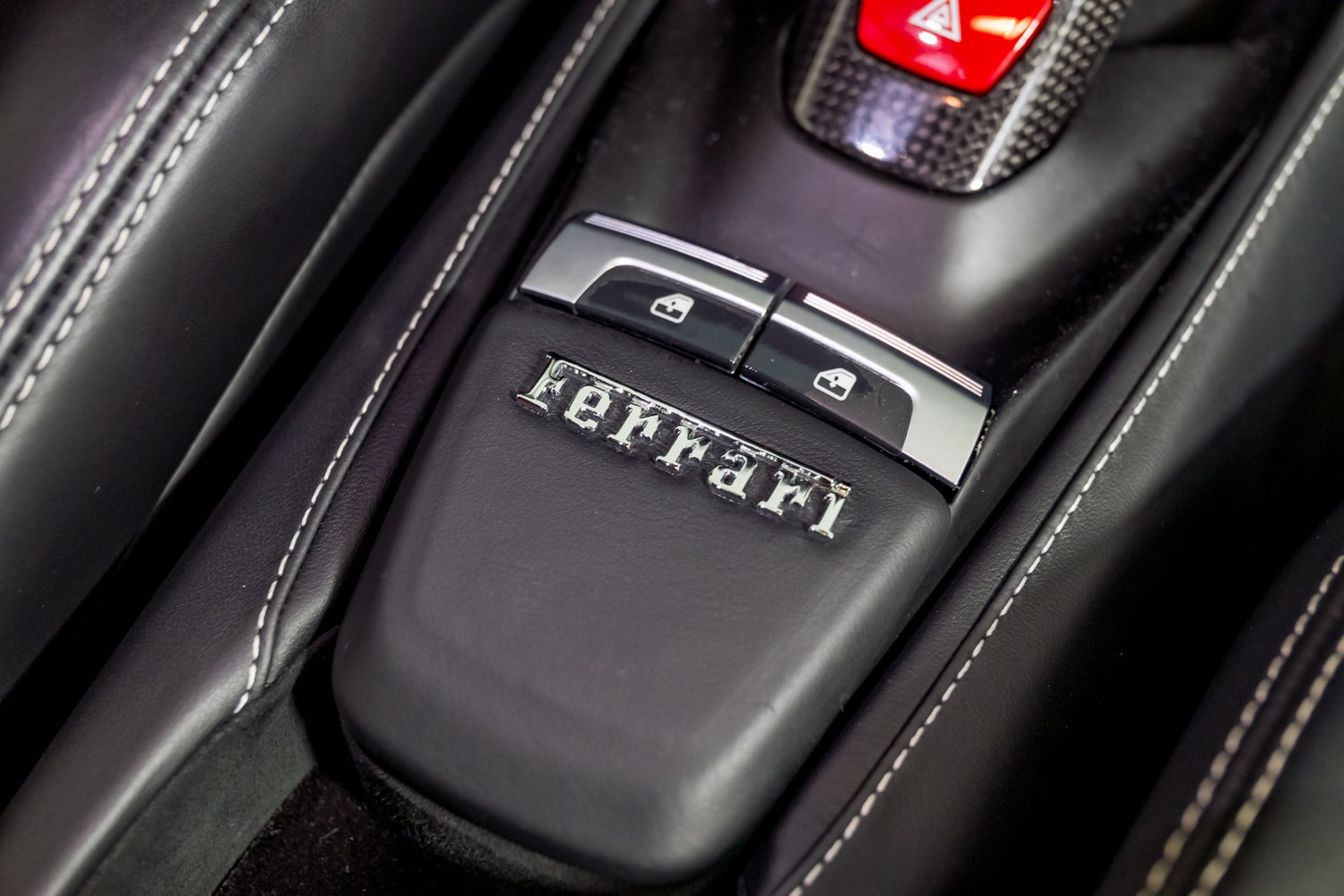 2016 Ferrari 488 GTB photo 22