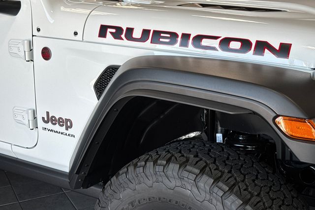 2025 Jeep Wrangler Rubicon photo 4