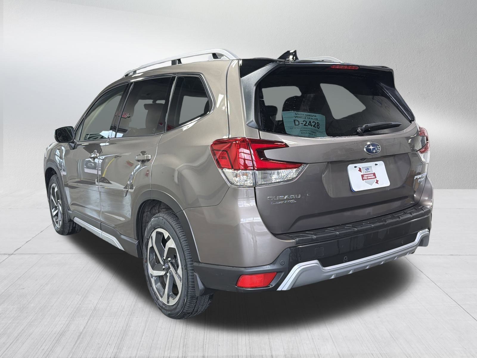 2024 Subaru Forester Touring photo 4