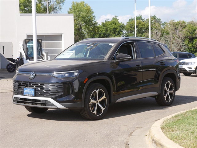 2025 Volkswagen Tiguan SE photo 3