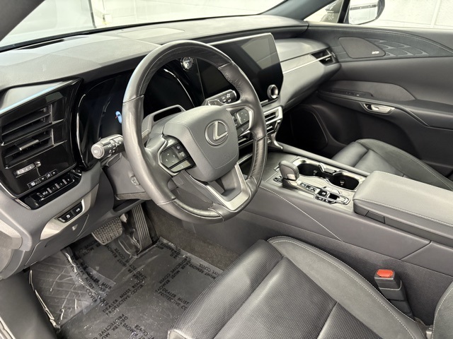 2024 Lexus RX 450h+ Luxury photo 16