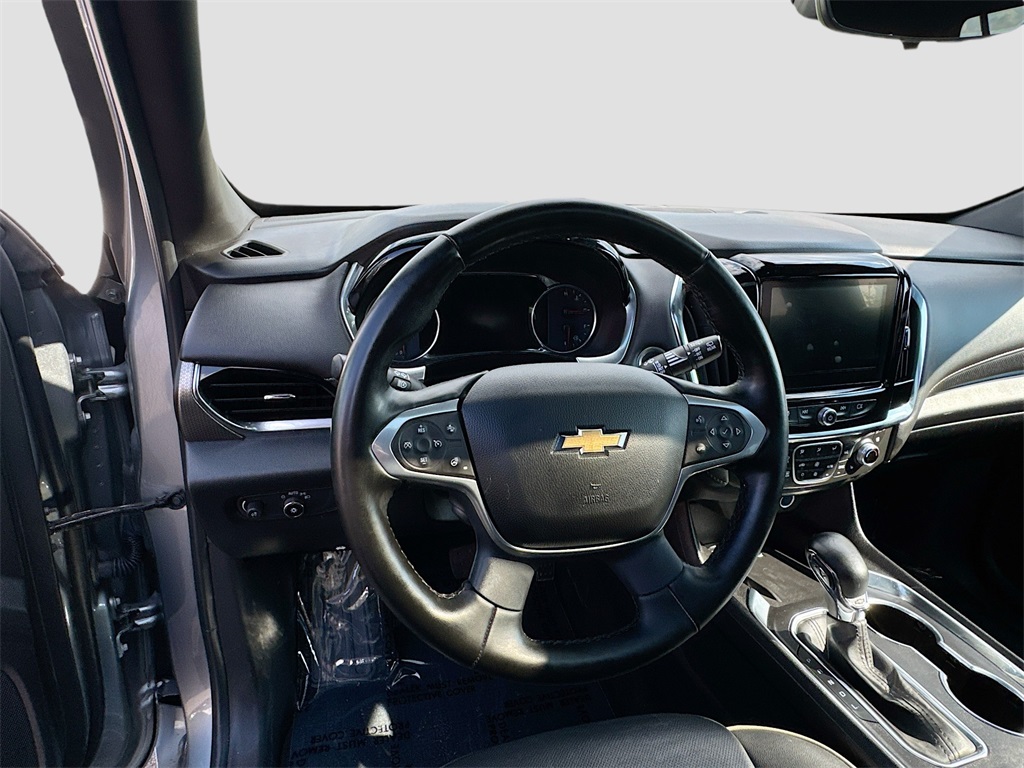 2023 Chevrolet Traverse Premier photo 5