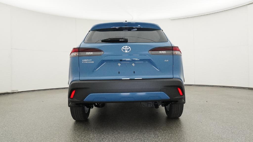 2026 Toyota Corolla Cross LE photo 17