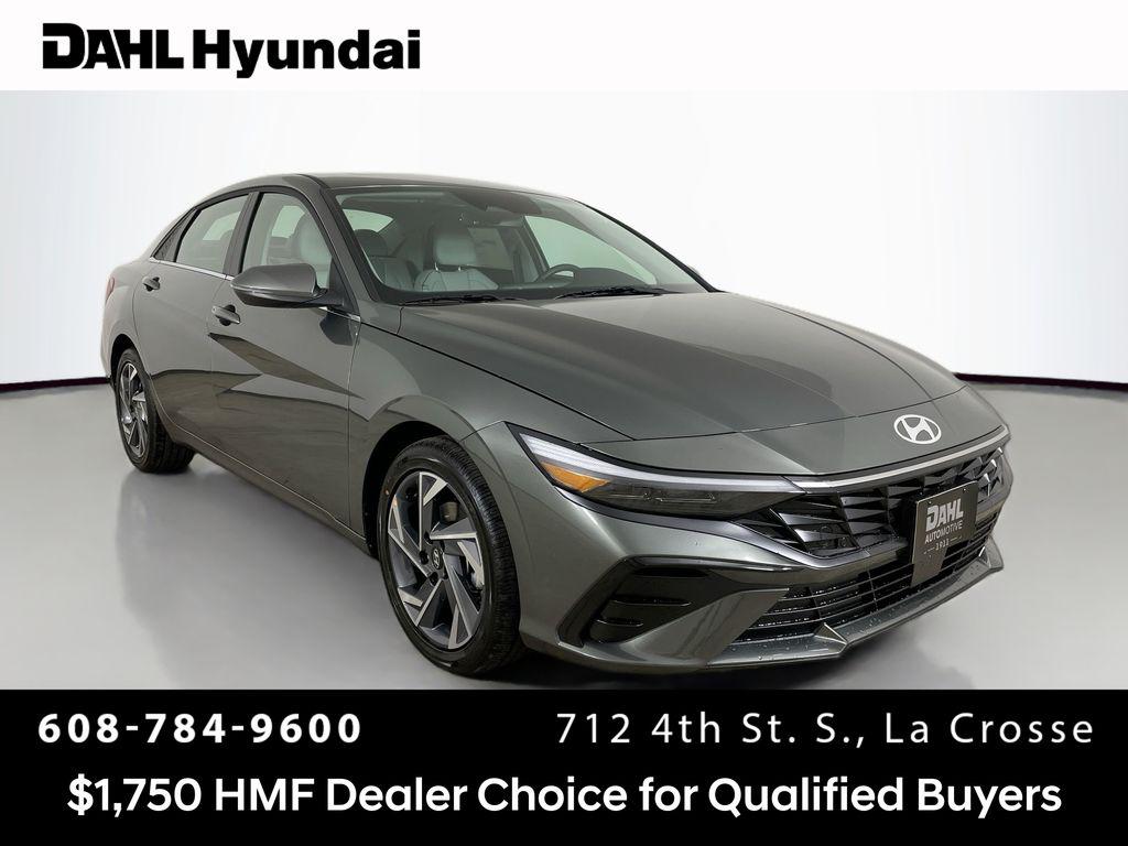 2026 Hyundai Elantra Limited's photo