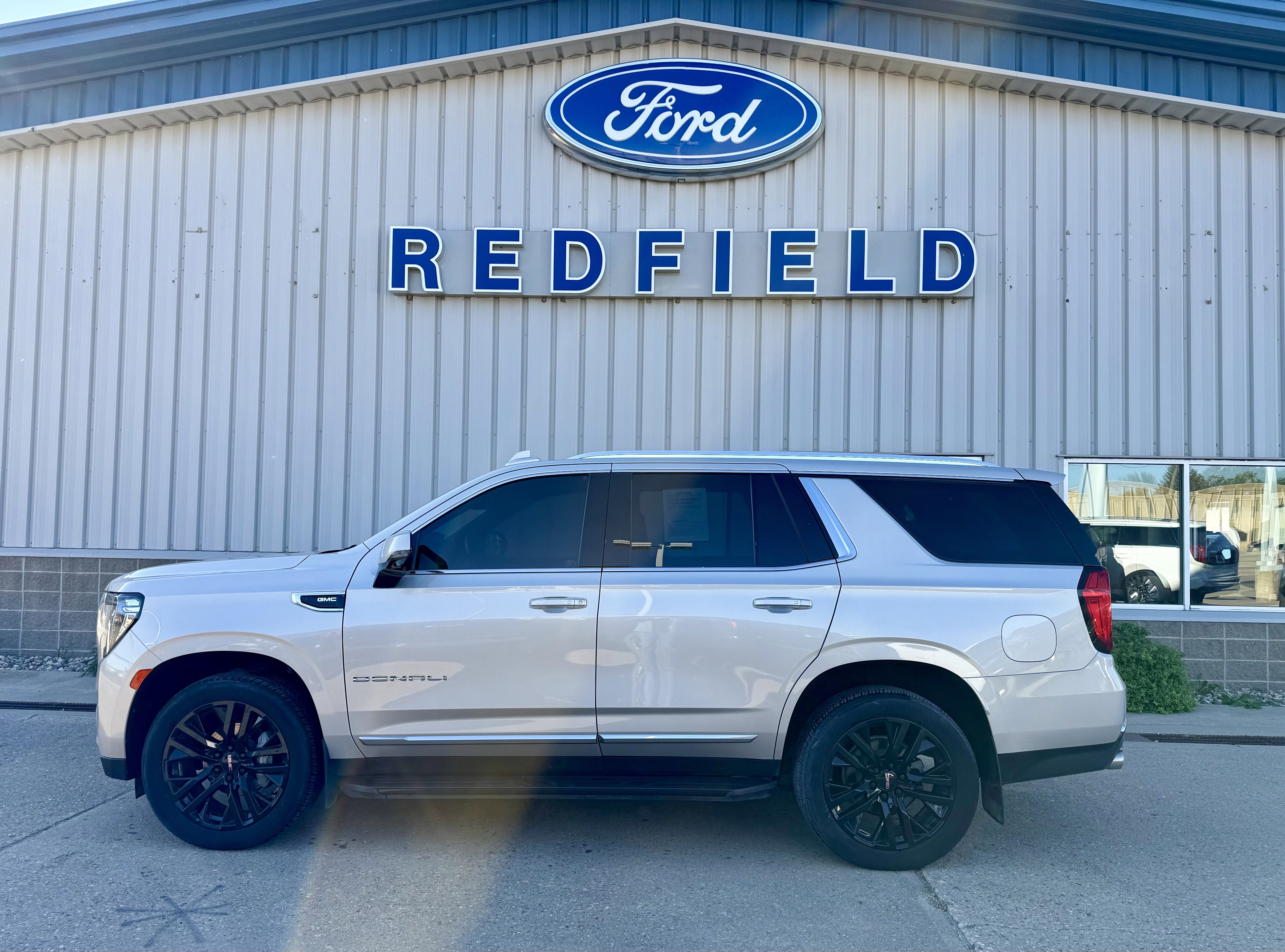 2021 GMC Yukon Denali's photo