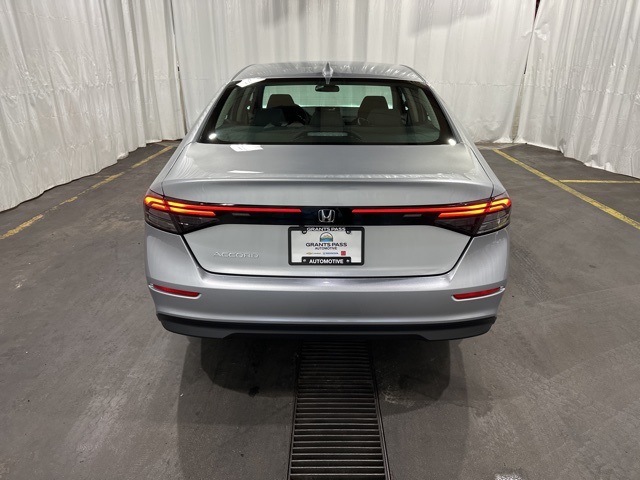 2025 Honda Accord 1.5T LX photo 3