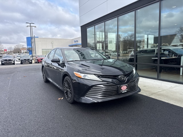2018 Toyota Camry XLE's photo