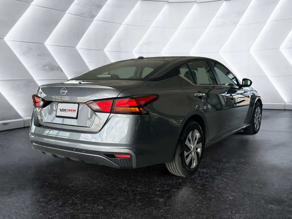 2025 Nissan Altima 2.5 S photo 4