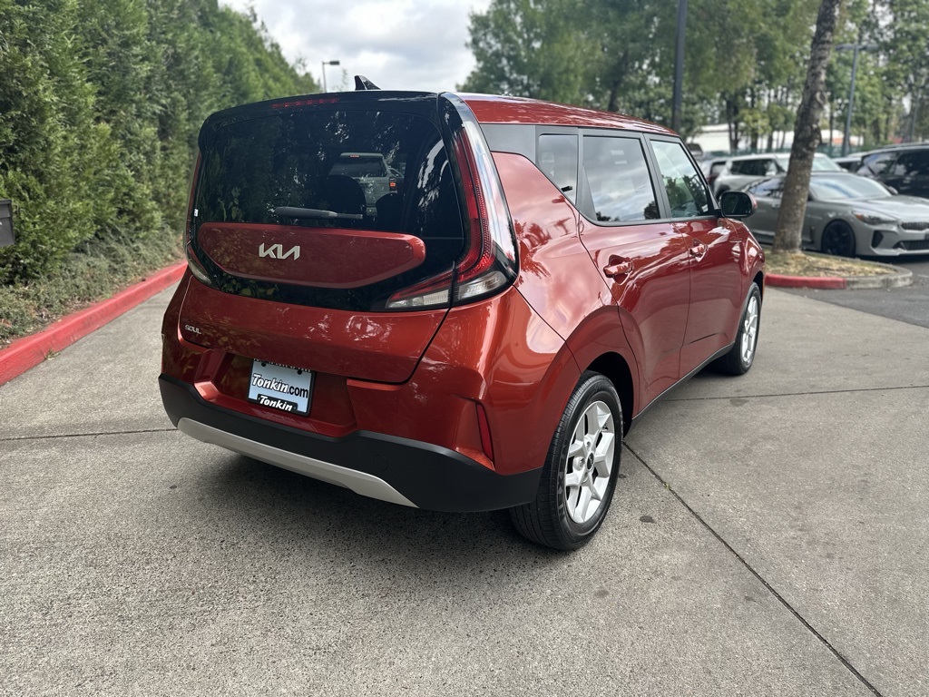 2023 Kia Soul LX photo 5