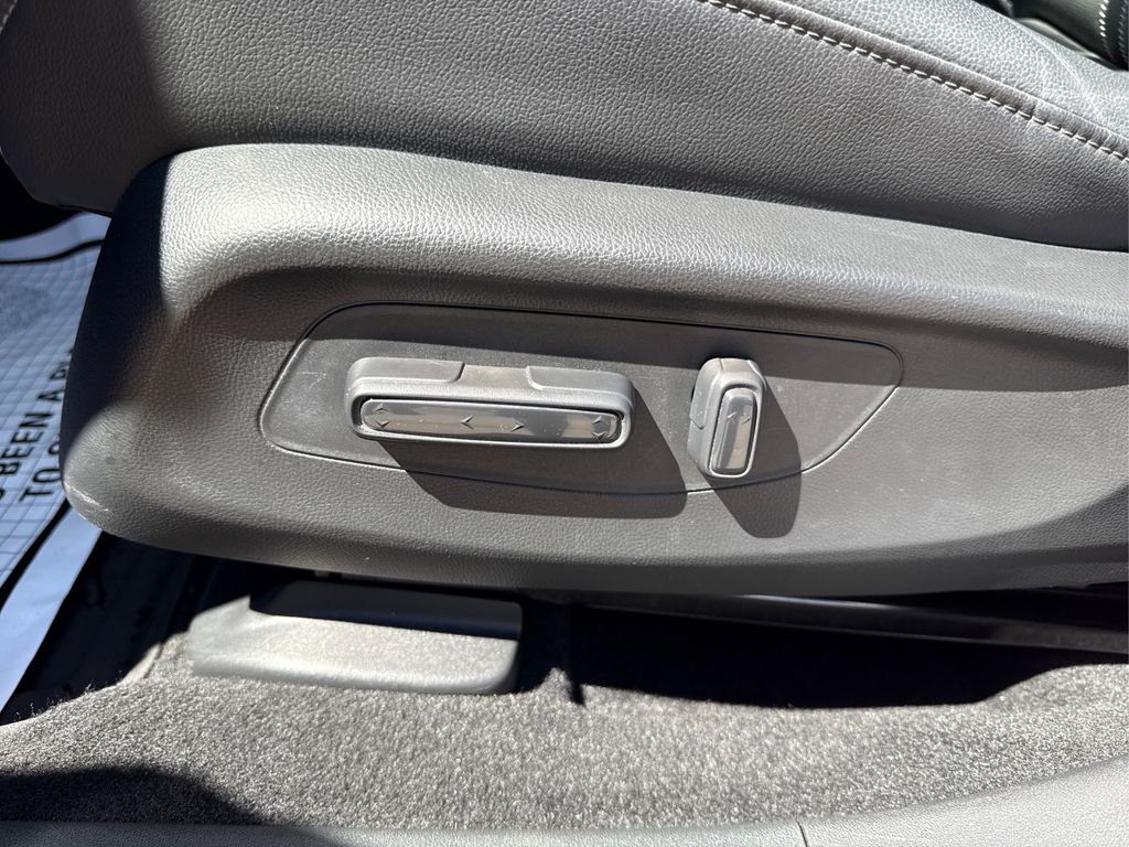 2024 Honda HR-V EX-L photo 35