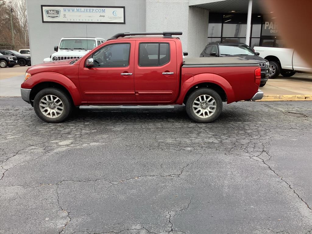 2012 Nissan Frontier SL's photo