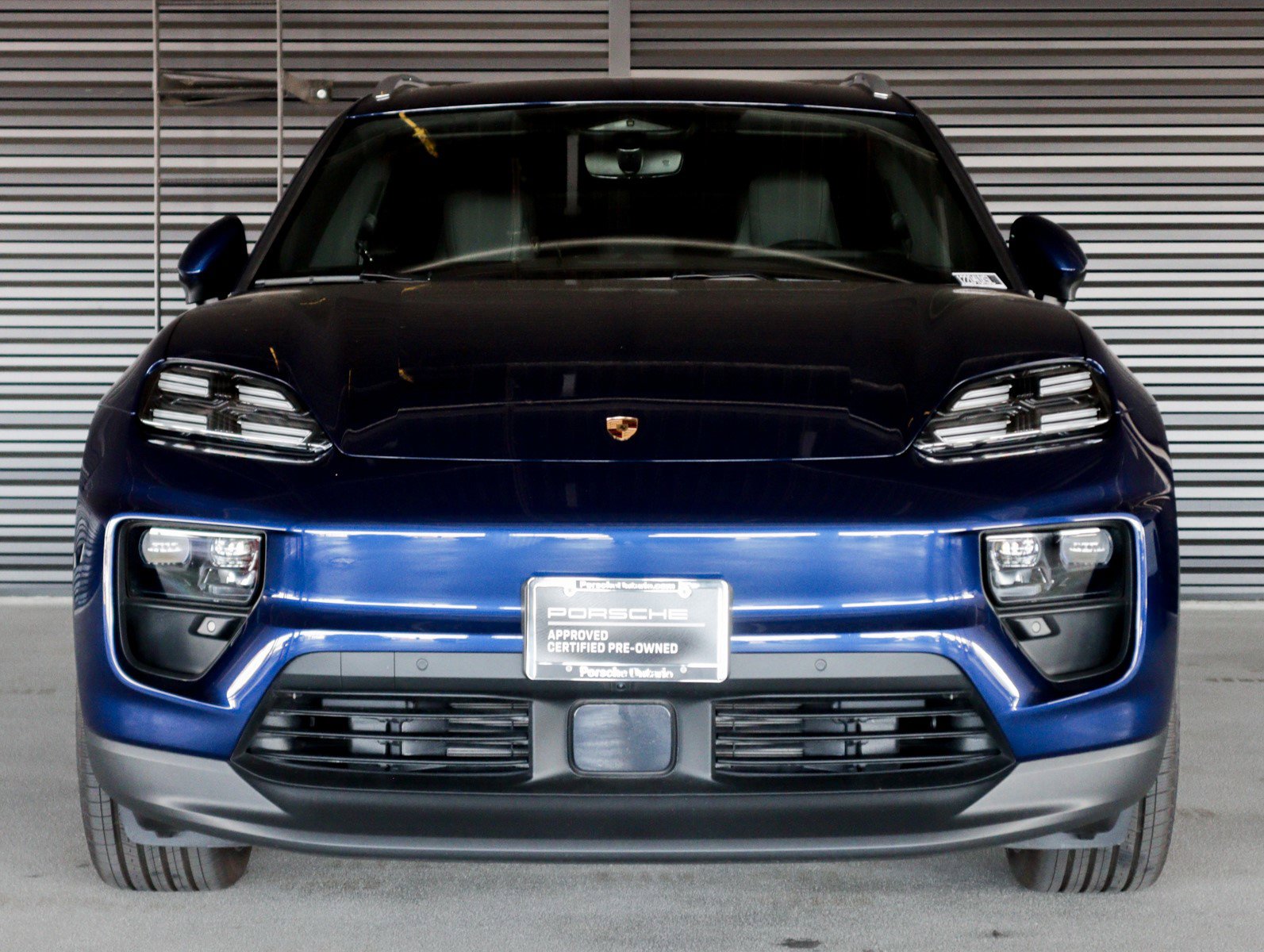 2024 Porsche Macan Electric 4 photo 8