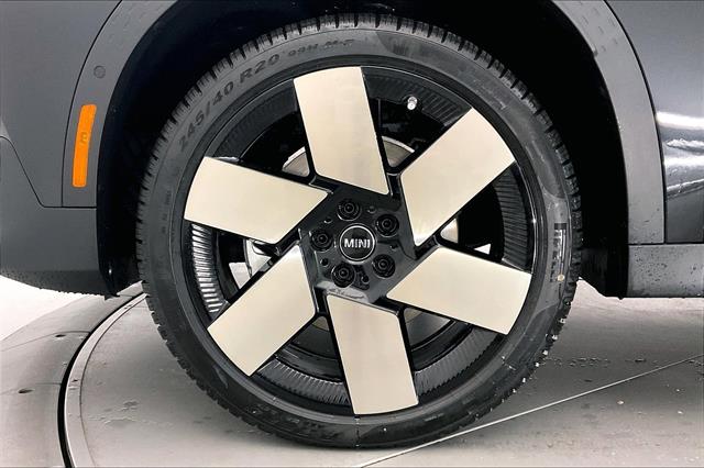 2025 MINI Countryman S photo 8