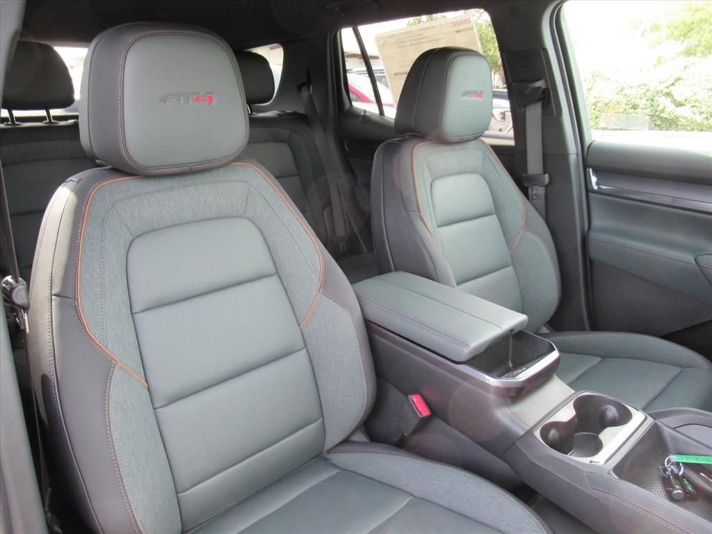 2026 Gmc Terrain AT4 photo 9