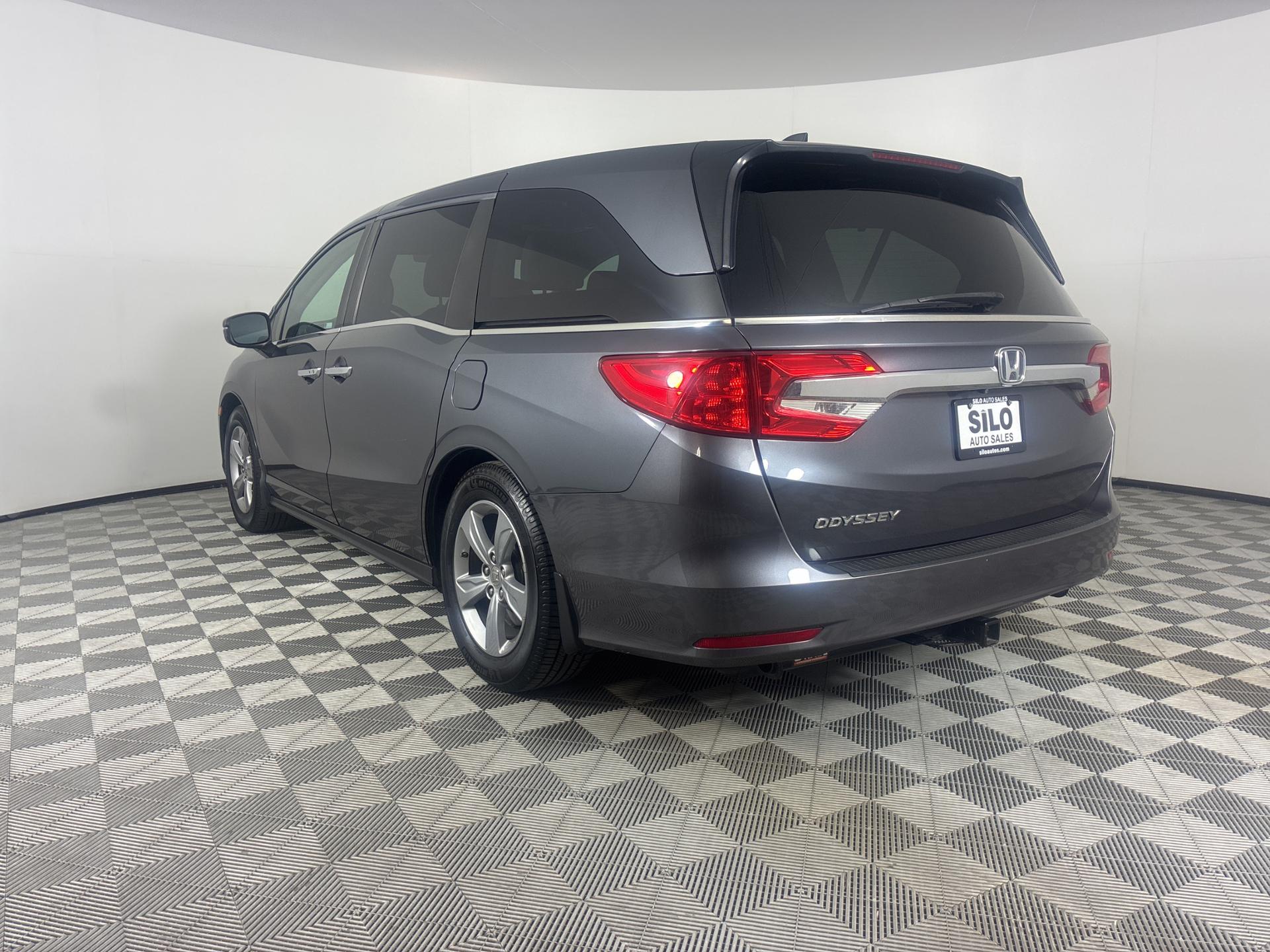 2018 Honda Odyssey EX-L photo 3