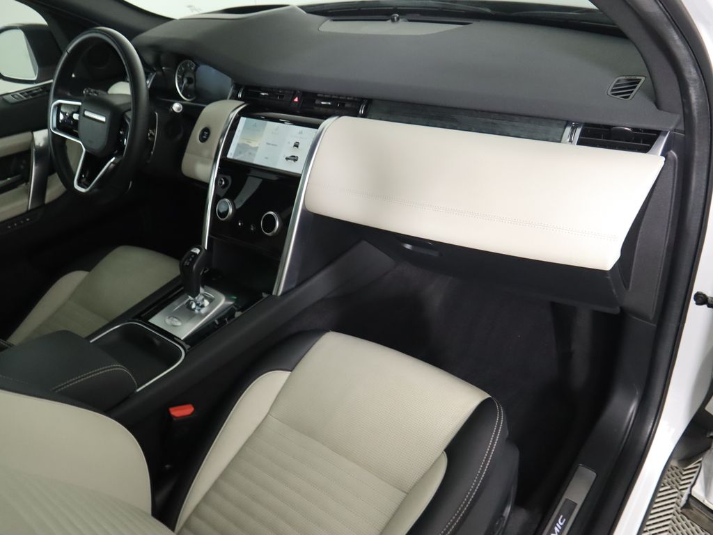 2023 Land Rover Discovery Sport SE R-Dynamic photo 17