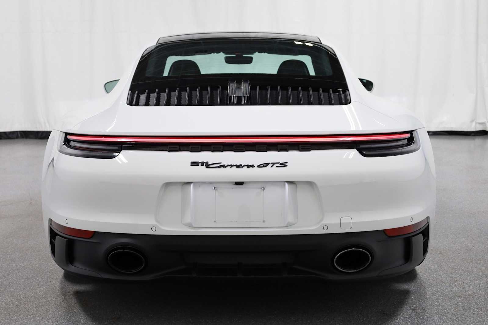 2022 Porsche 911 GTS Coupe photo 7