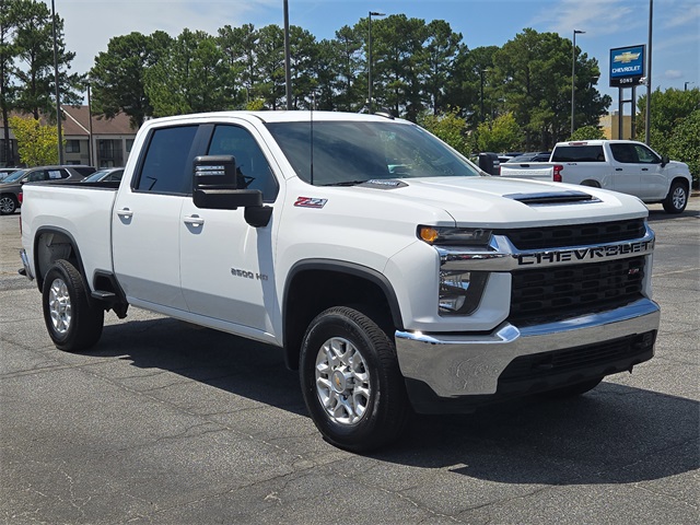 2023 Chevrolet Silverado 2500HD LT photo 4