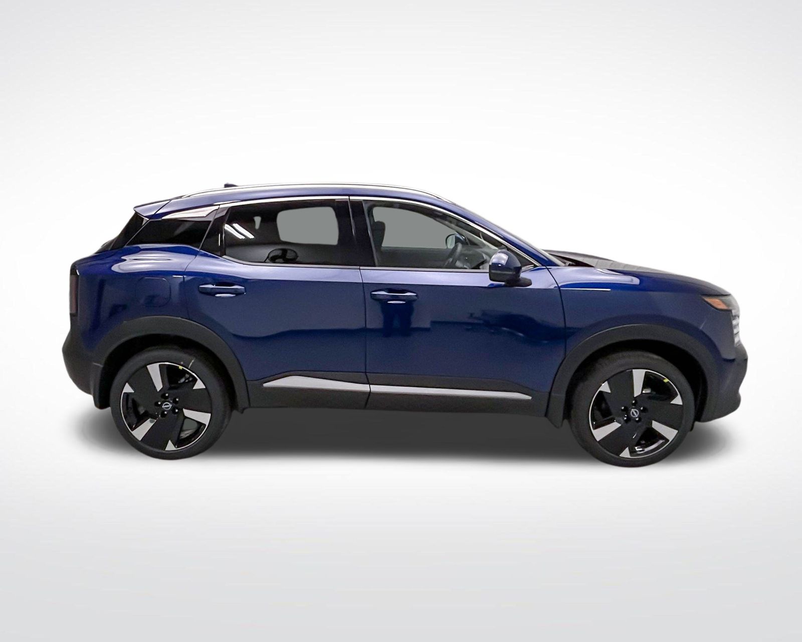 2025 Nissan Kicks SR photo 4
