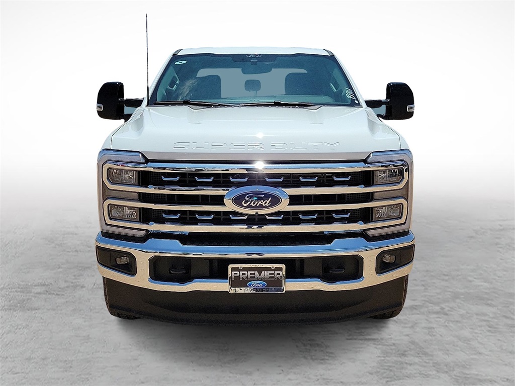 2025 Ford F-250 Lariat photo 3