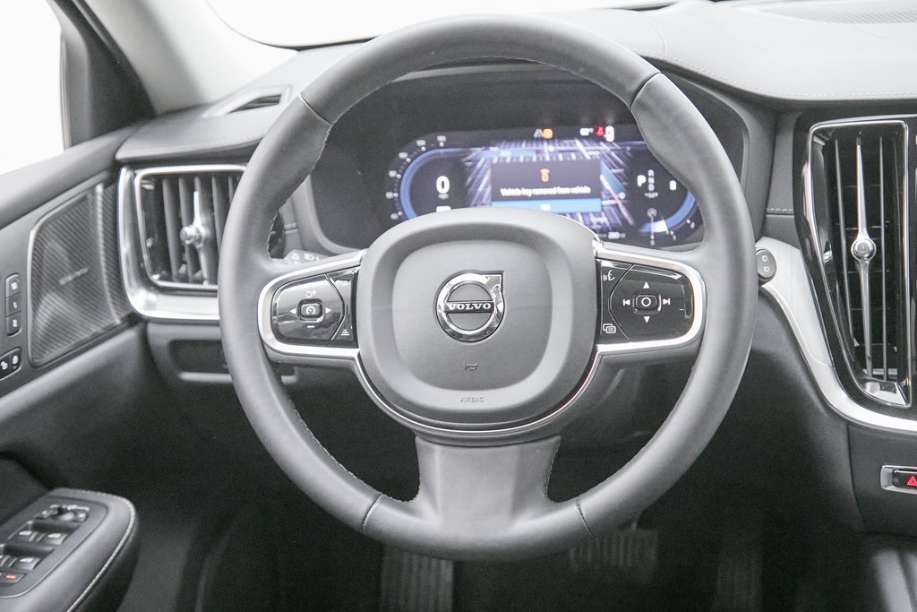 2024 VOLVO V60CC - Image 26