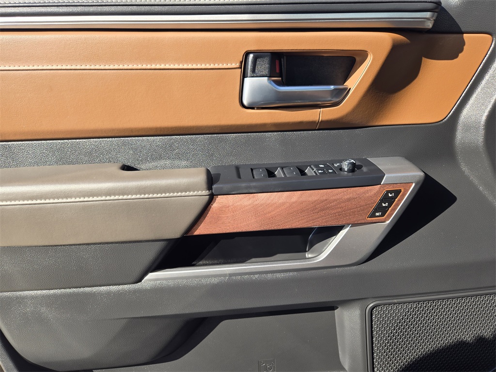 2025 Toyota Tundra 1794 Edition photo 21