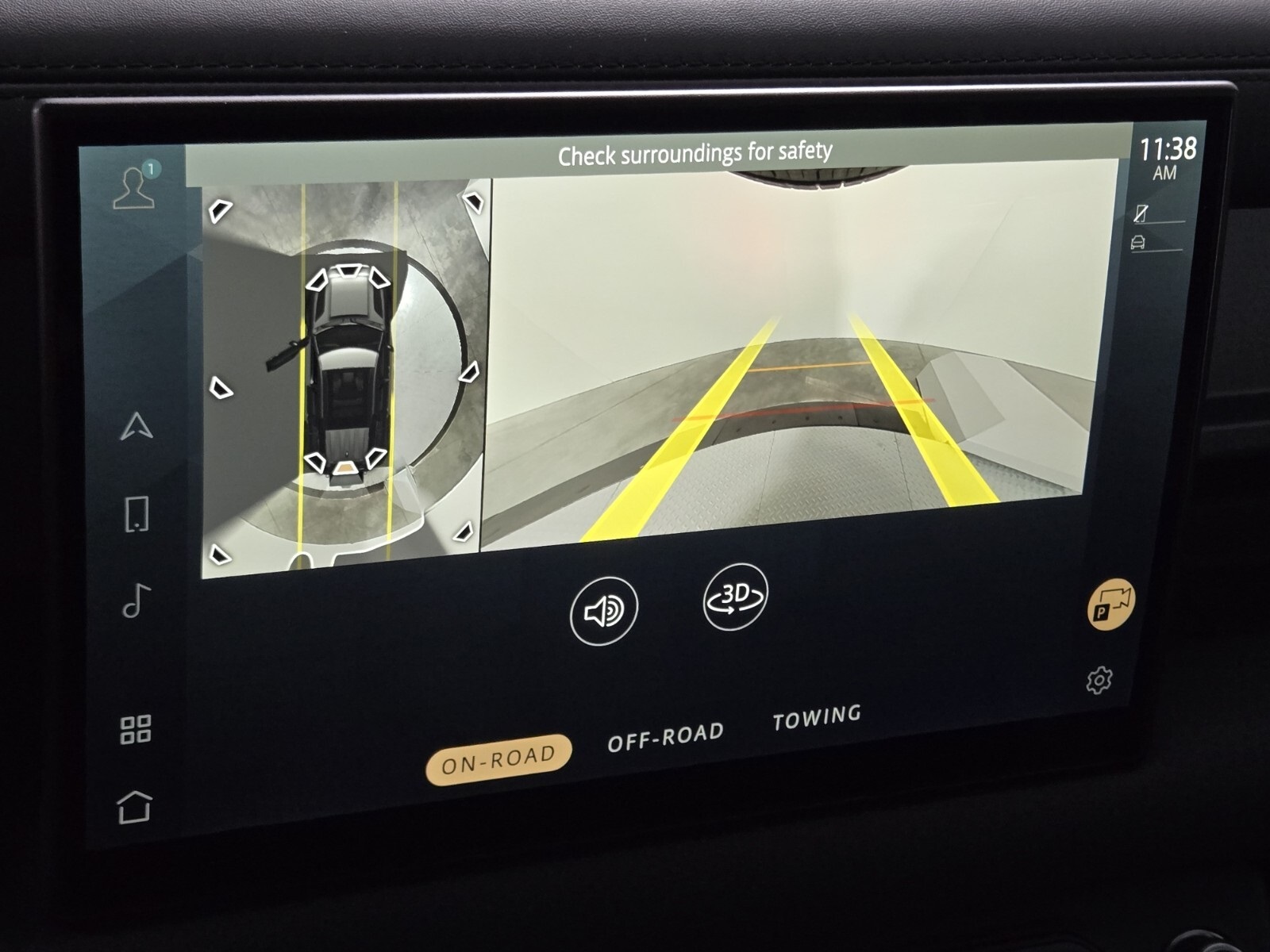 2025 Land Rover Defender 110 photo 25