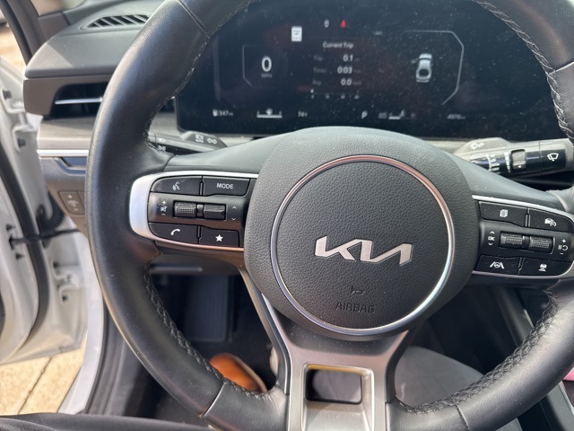 2025 Kia K5 EX photo 4