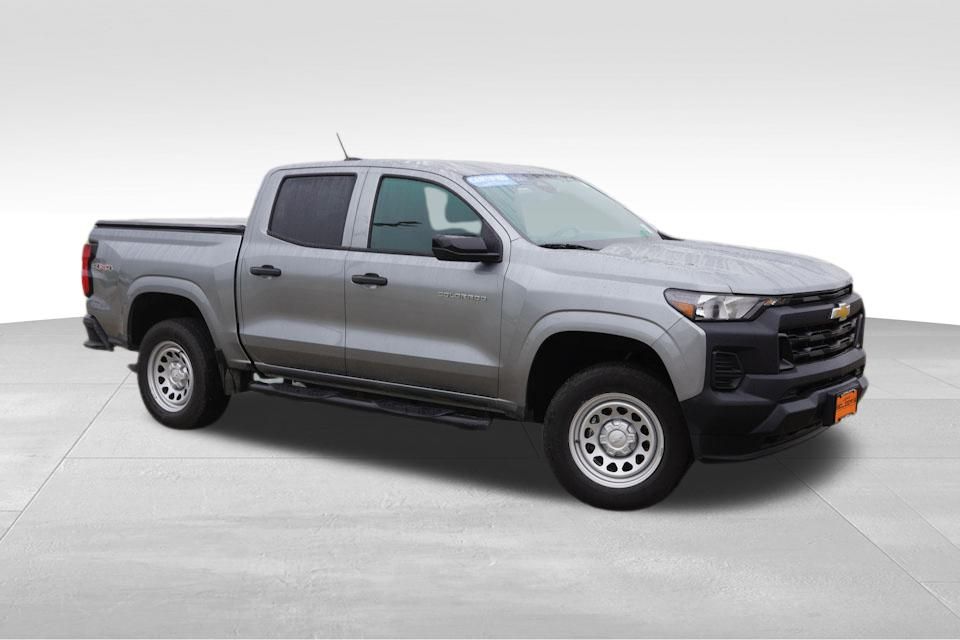 2023 Chevrolet Colorado Work Truck photo 2