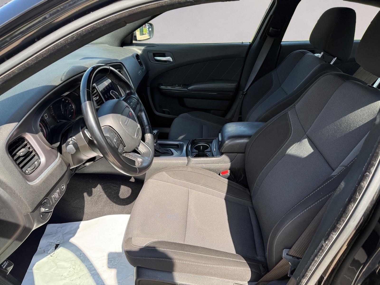 2021 Dodge Charger SXT photo 9