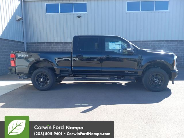 2025 Ford F-250 Lariat photo 2