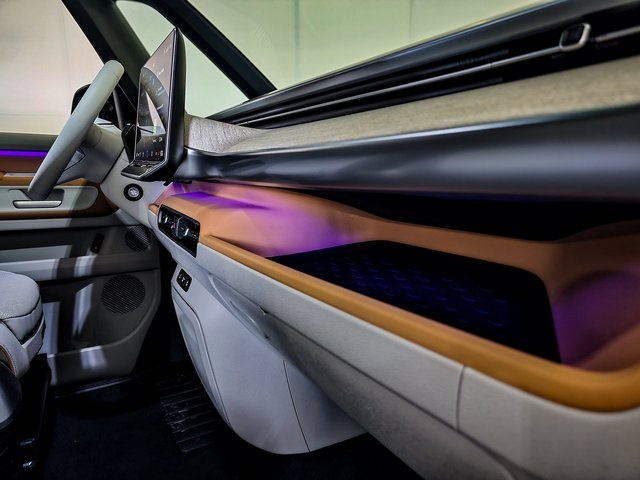 2025 Volkswagen ID. Buzz photo 40