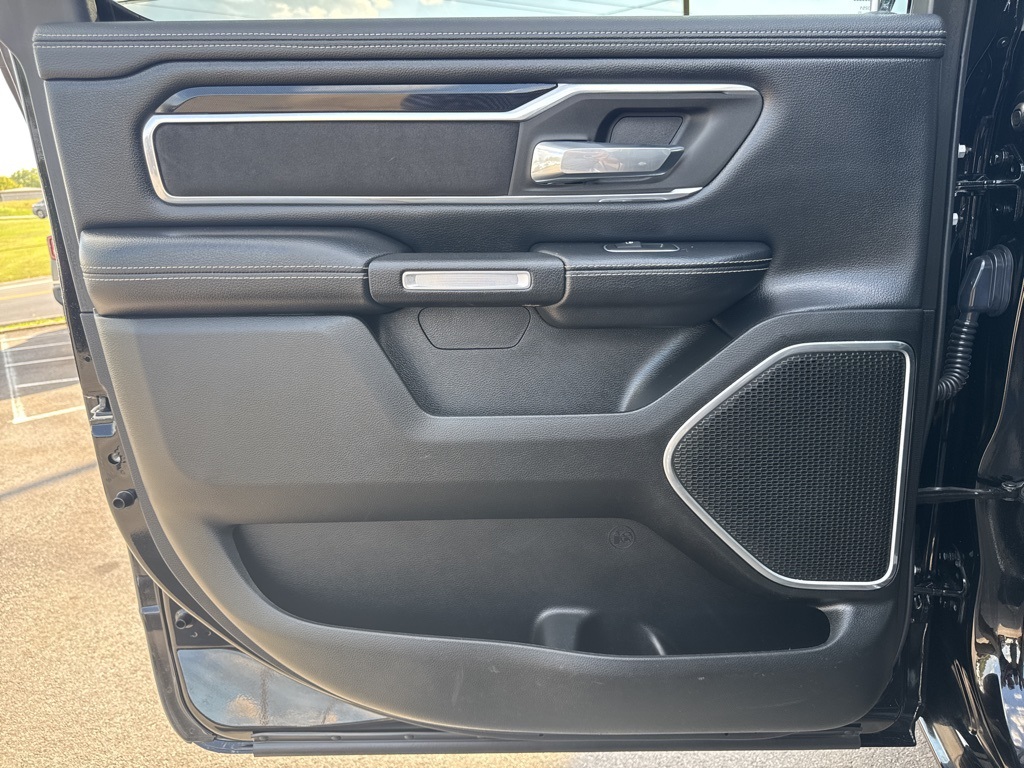 2020 Ram 1500 Laramie photo 14