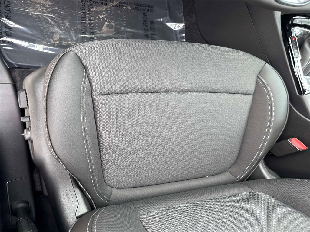 2026 Buick Encore GX Preferred photo 9